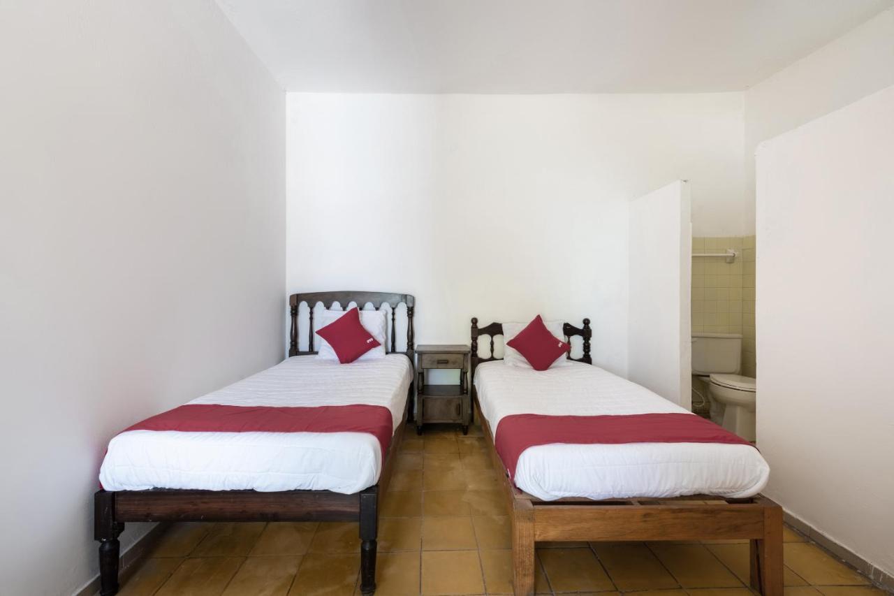 Oyo Hotel Las Palmas Cuyutlan Мансанільйо Екстер'єр фото