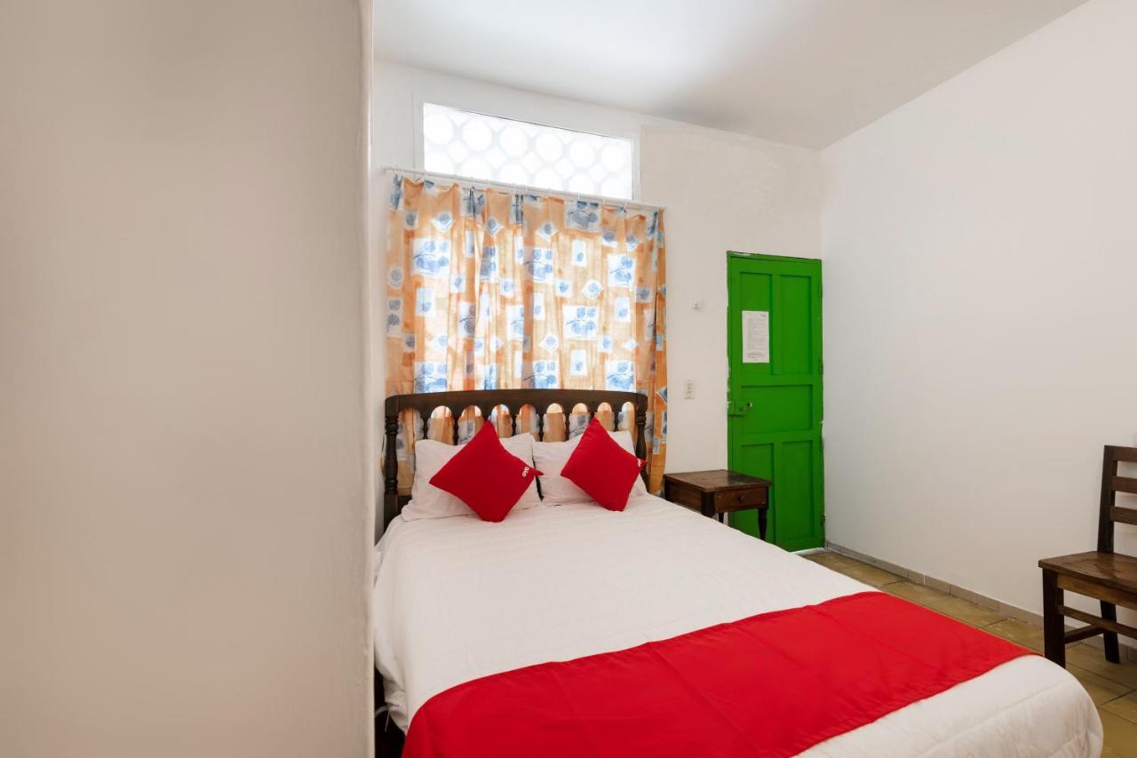 Oyo Hotel Las Palmas Cuyutlan Мансанільйо Екстер'єр фото