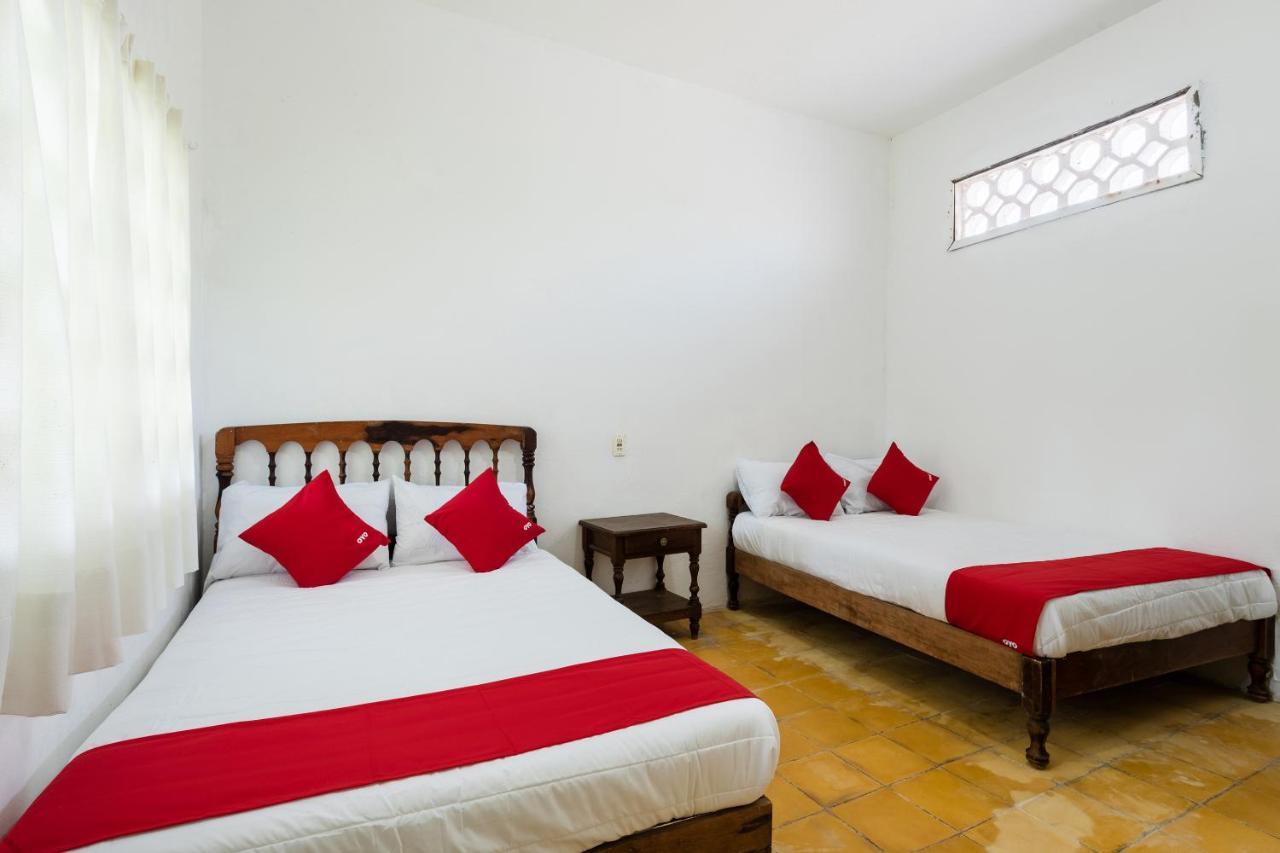 Oyo Hotel Las Palmas Cuyutlan Мансанільйо Екстер'єр фото