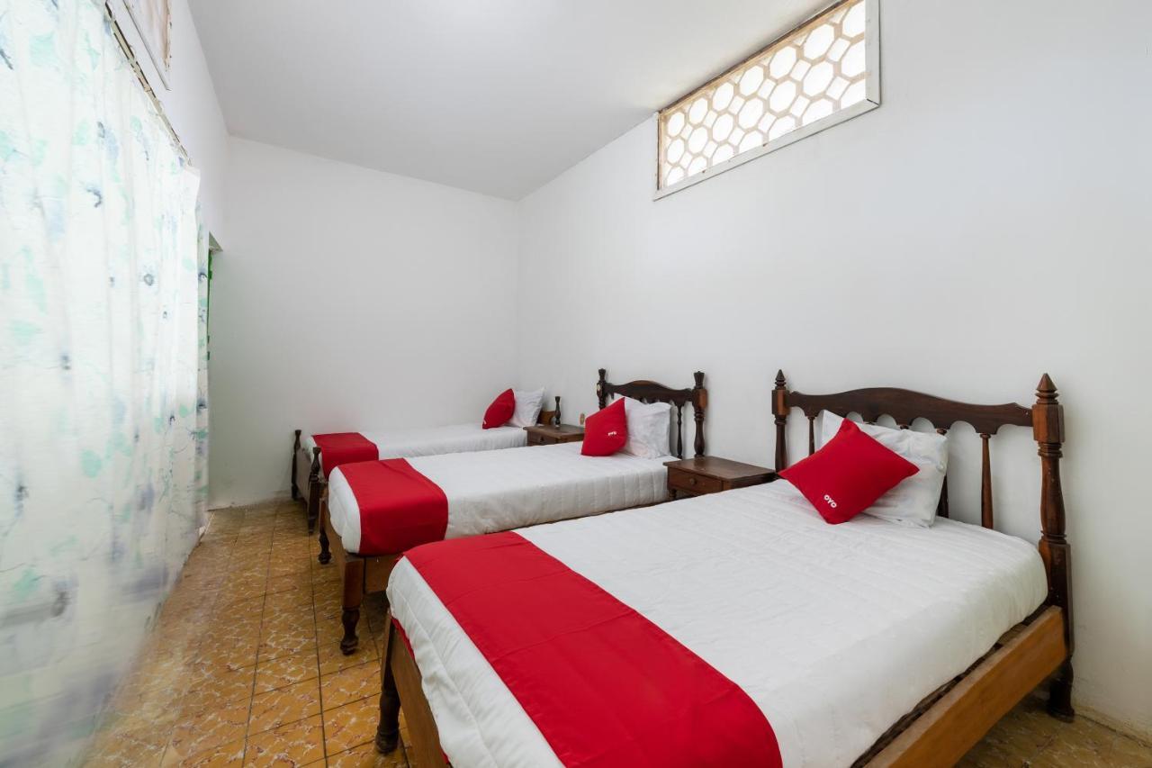 Oyo Hotel Las Palmas Cuyutlan Мансанільйо Екстер'єр фото
