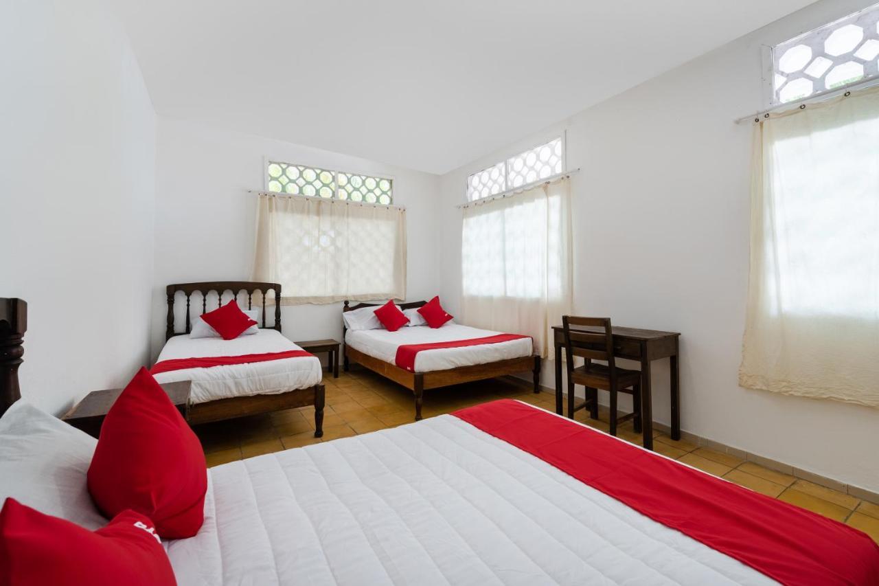 Oyo Hotel Las Palmas Cuyutlan Мансанільйо Екстер'єр фото