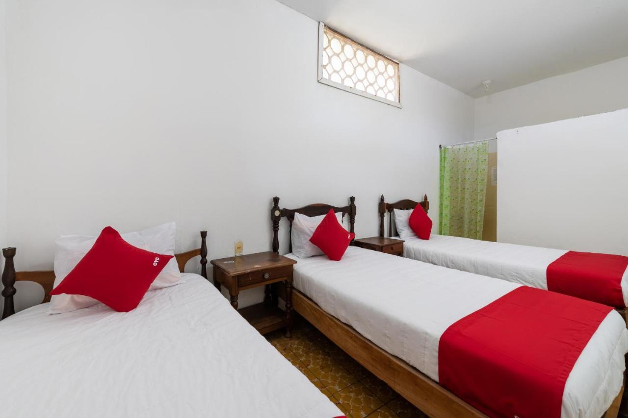 Oyo Hotel Las Palmas Cuyutlan Мансанільйо Екстер'єр фото