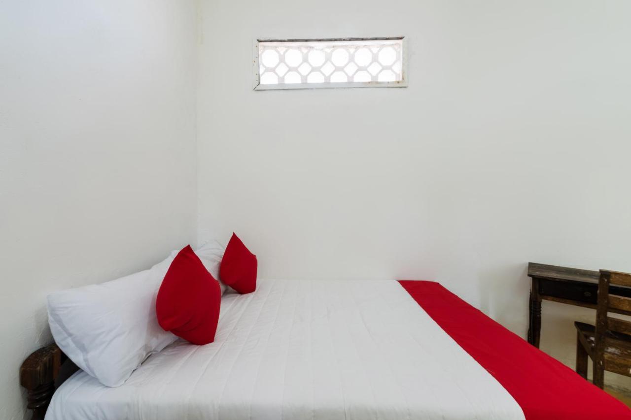 Oyo Hotel Las Palmas Cuyutlan Мансанільйо Екстер'єр фото