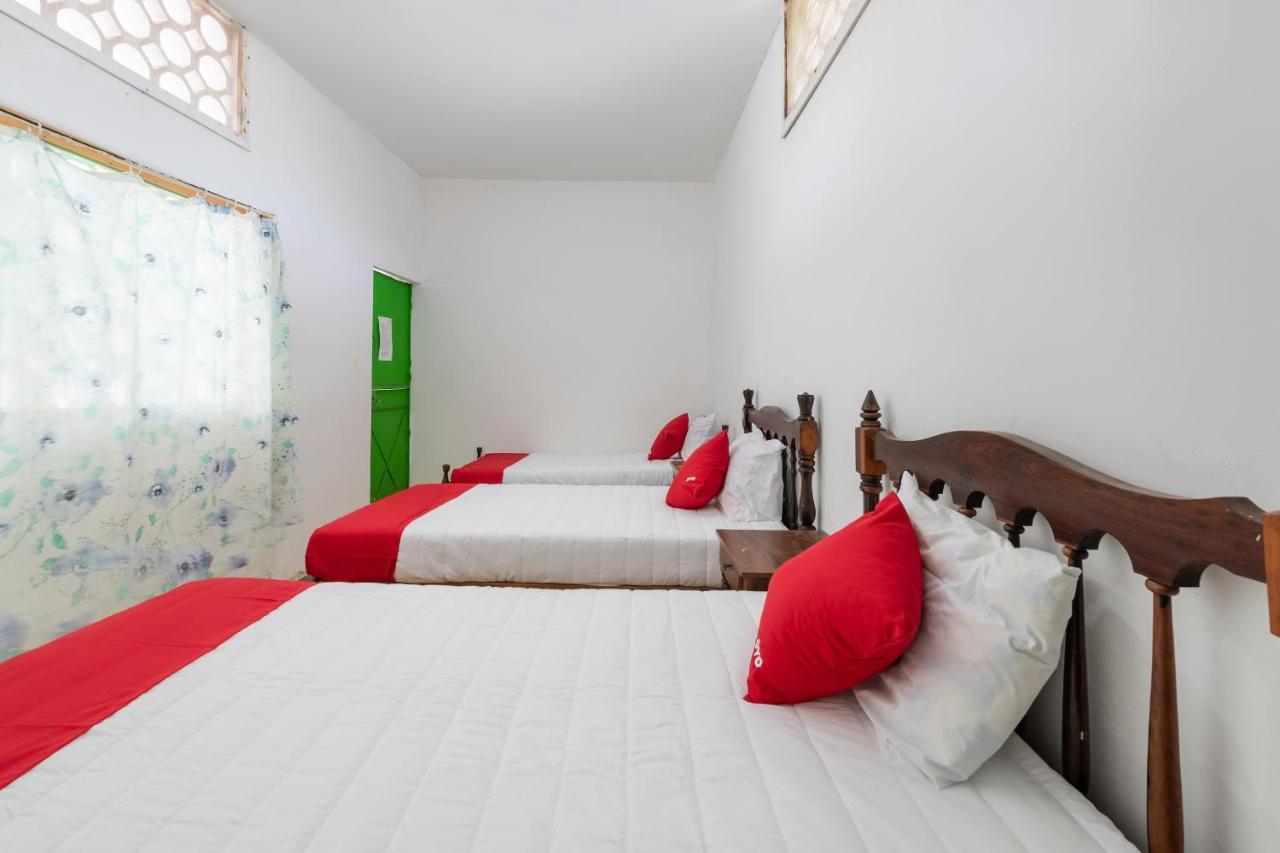 Oyo Hotel Las Palmas Cuyutlan Мансанільйо Екстер'єр фото