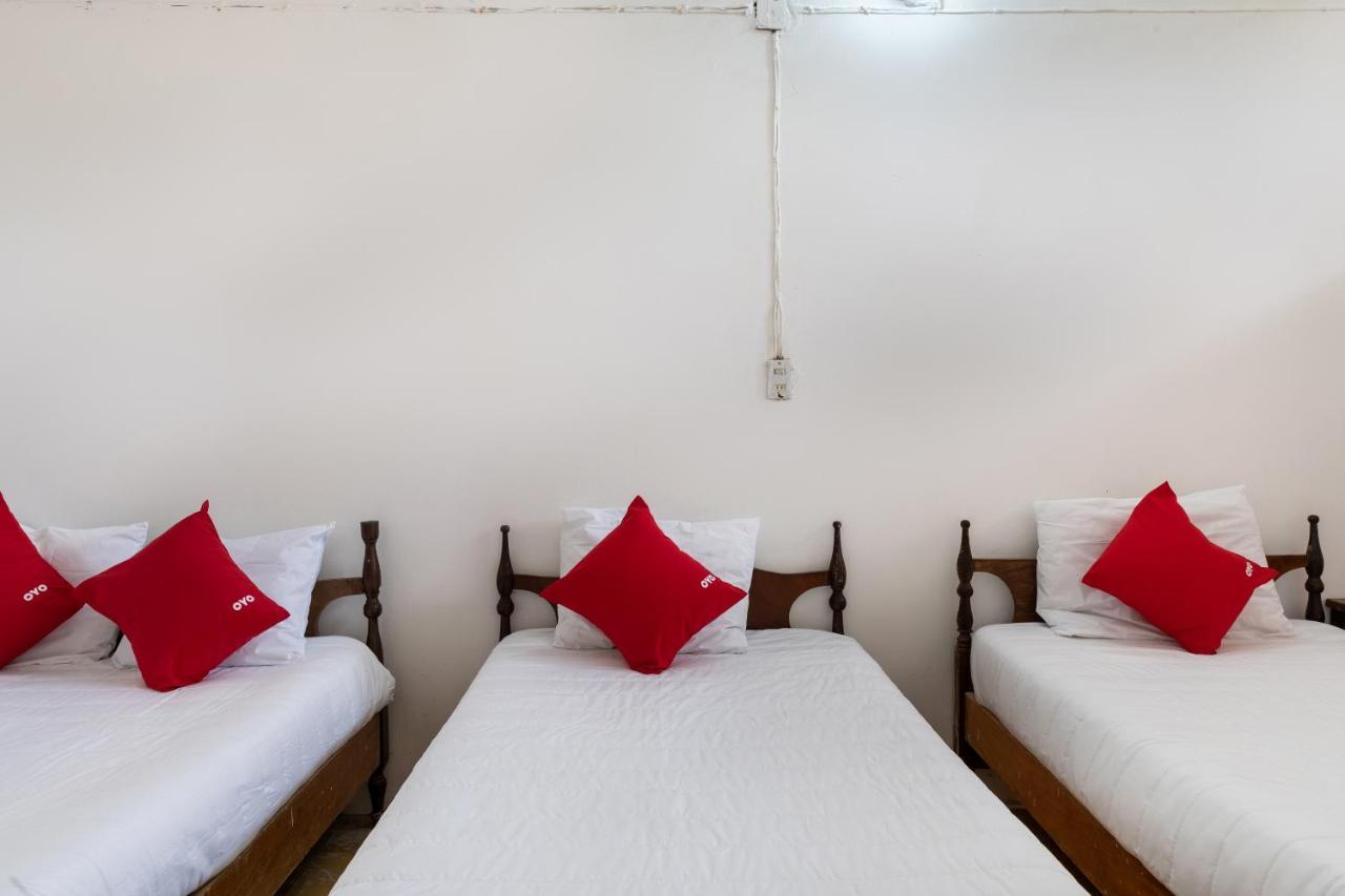 Oyo Hotel Las Palmas Cuyutlan Мансанільйо Екстер'єр фото